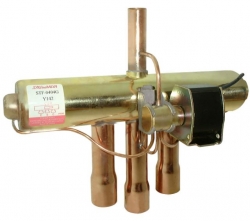 Клапан реверсивный четырехходовой STF-0204G, -20 - 55 °C, 45 бар, внутренняя резьба, нагнетание 1/4 IN, всасывание 1/2 IN, утечка 1500 cm3